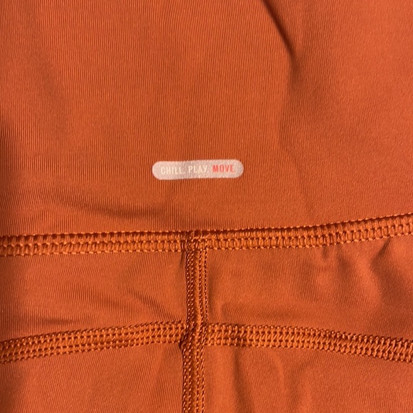 Arie leggings! Brand new never worn ! - Picture 2 of 4